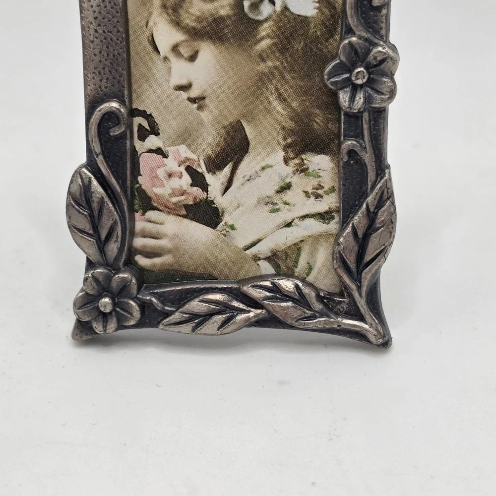 Vintage Mini Ornate Silver Tone‎ Picture Frame Victorian Girl Rose